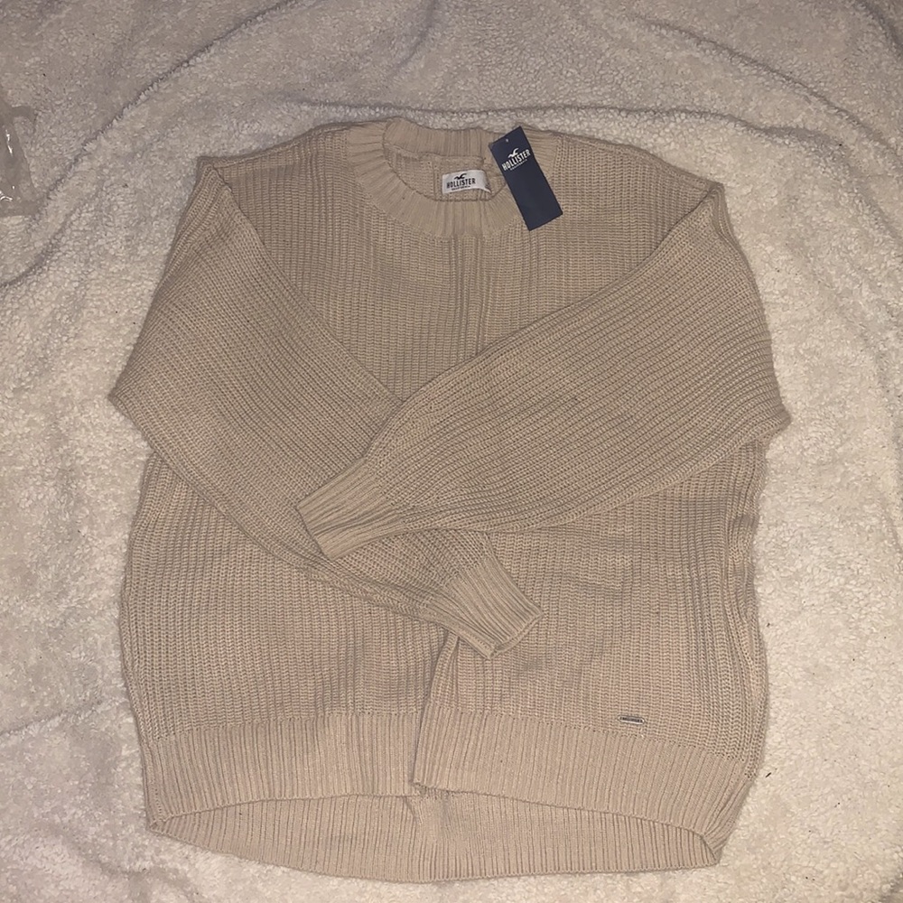 Women’s Hollister Oversized Crewneck Sweater (S)